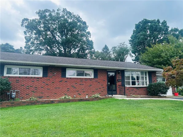 958 W Union St, Whitehall, PA 18052