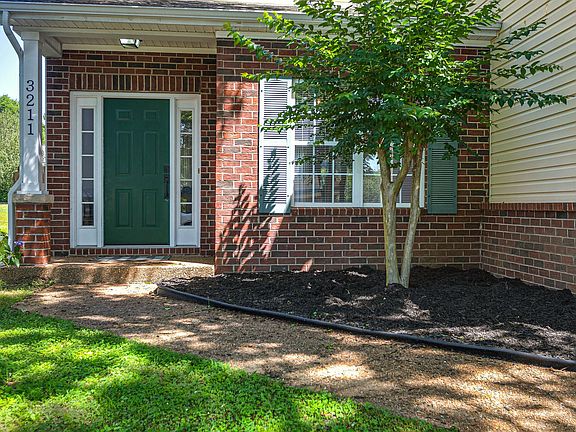 4th image of 3211 Dark Woods Dr