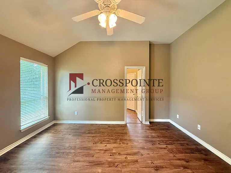 15919 Brittain Ct — Photo 7
