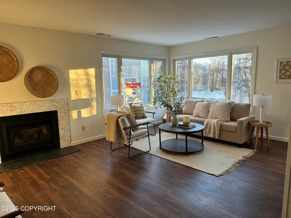 6631 Weimer Dr APT F, Anchorage, AK 99502