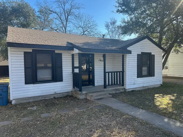 1021 N 23 1/2 St, Corsicana, TX 75110
