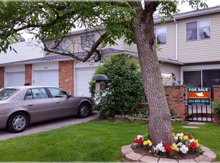 1674 Islandview Ct, Hoffman Estates, IL 60169