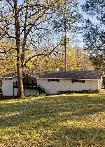 323 Forrest Glen Rd Photo 1