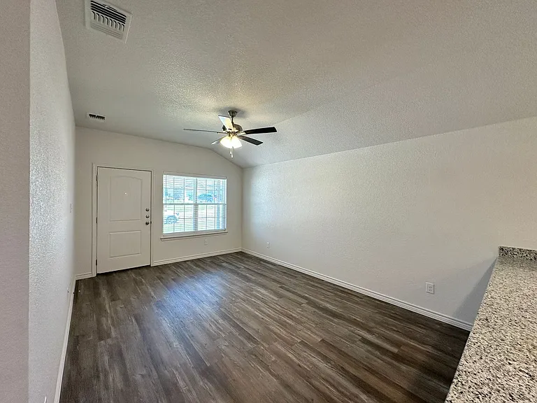 234B Dolphin Dr — Photo 6