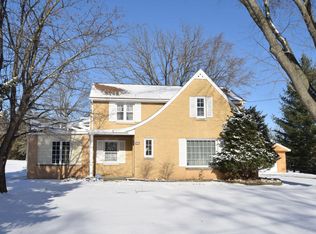 10012 W Vera Ave, Milwaukee, WI 53224