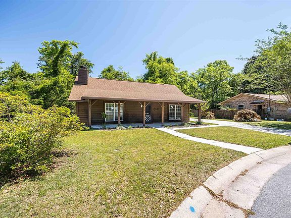 3rd image of 7808 Charter Oaks Ct