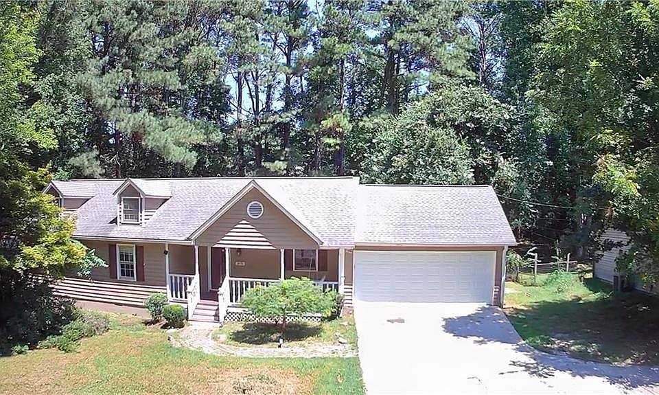 1st image of 3676 Lenora Church Rd