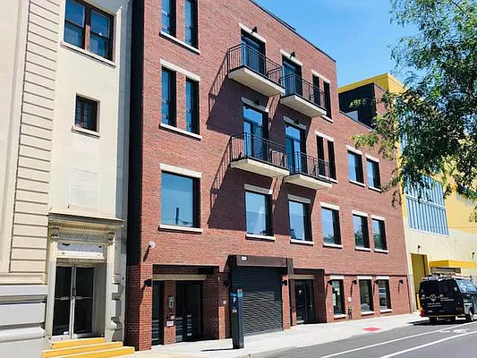 Rented by null | media 21