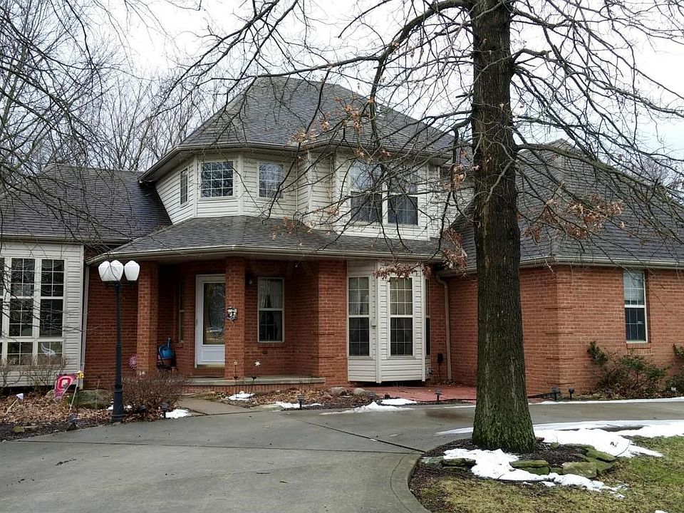 1st image of 449 Bristol Dr SW