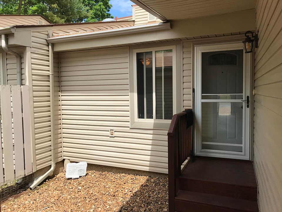 1st image of 5 Woodland Ct #5