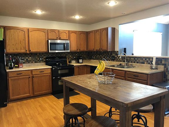 4th image of 7835 Summerlin Blvd