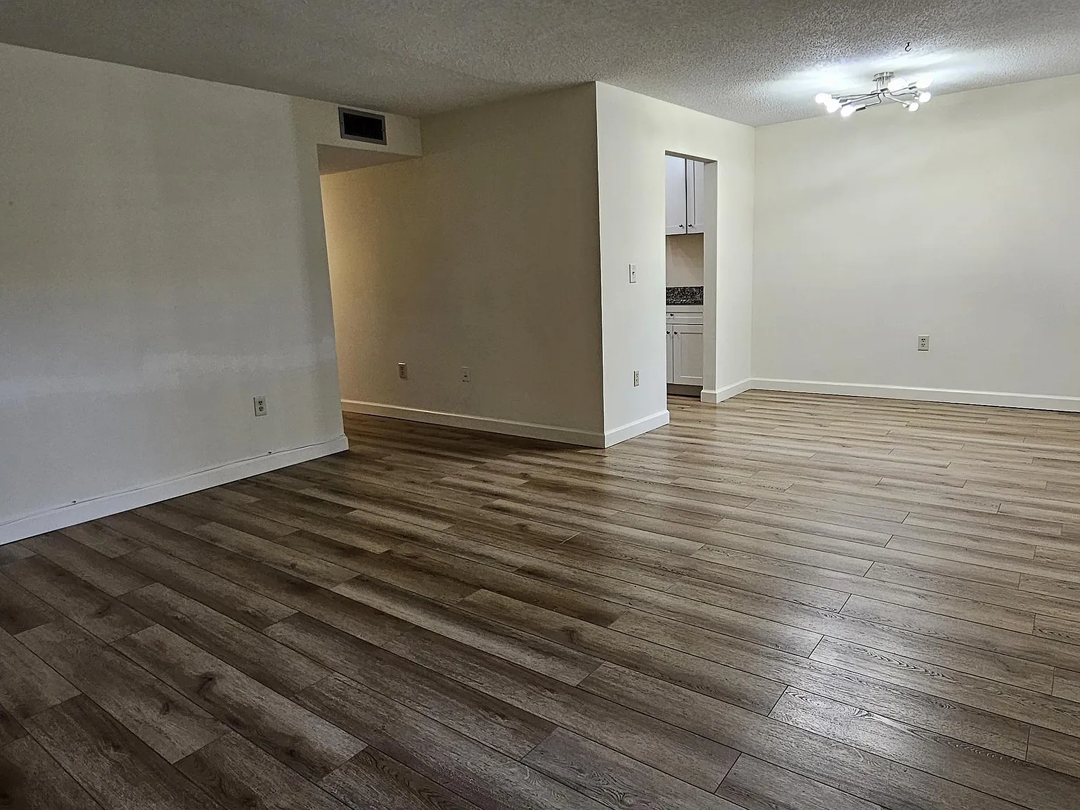 CON (1712-A Belleair Forest Dr.) - 1 — Photo 2