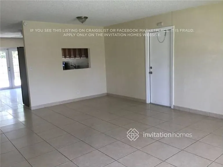 6117 Blue Grass Cir — Photo 4