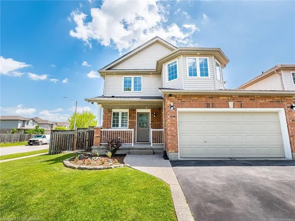 232 McNichol Dr, Cambridge, ON N1P 1J3