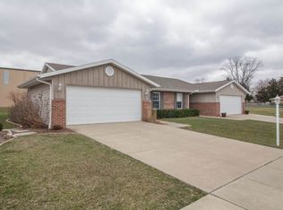 4520 W Correll Ct, Bartonville, IL 61607