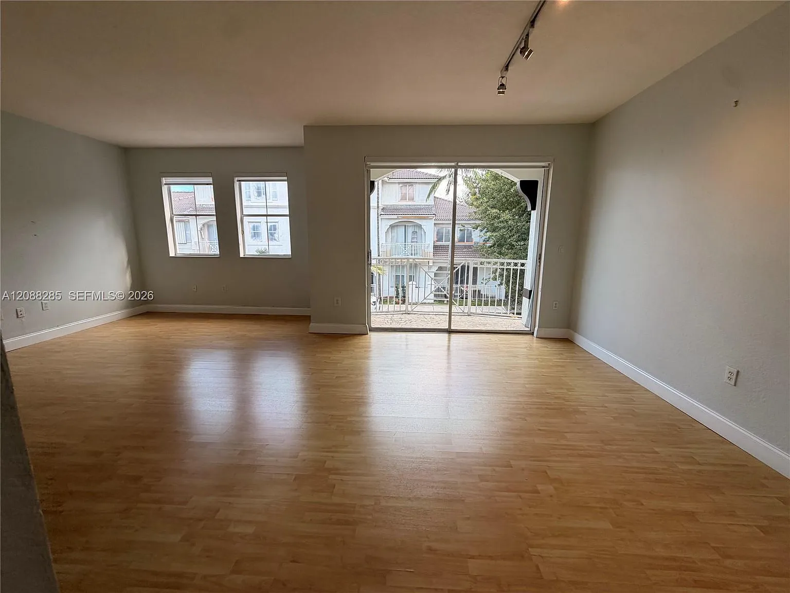 Century Park Condo — Photo 3