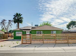 1720 E Carson Ave, Las Vegas, NV 89101
