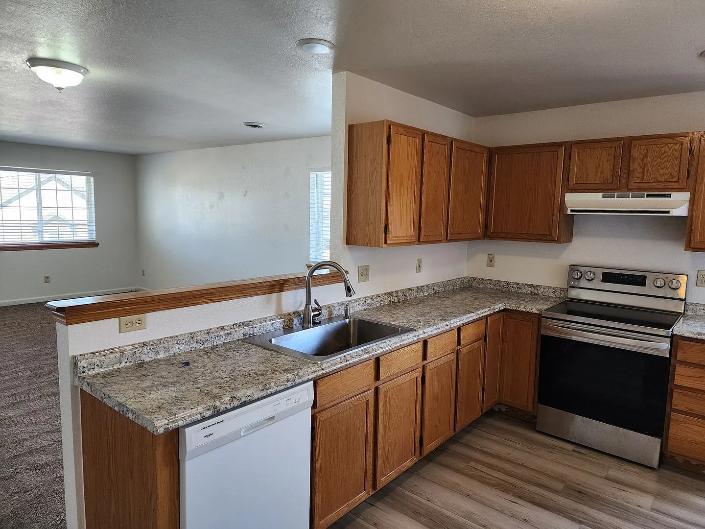 110 N 11th — Photo 3