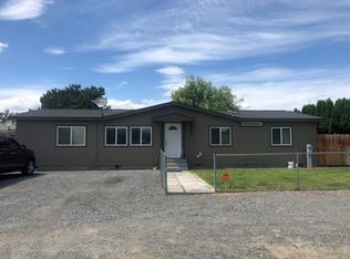 629 Edgewater Way SW, Mattawa, WA 99349