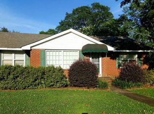804 Dickson St, Tuscumbia, AL 35674