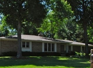 2310 N Winwood Dr, Fayetteville, AR 72703