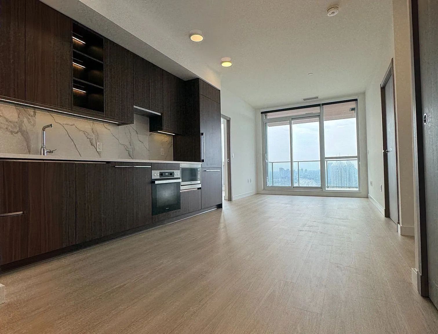 2 bed, $2,300 — Photo 2