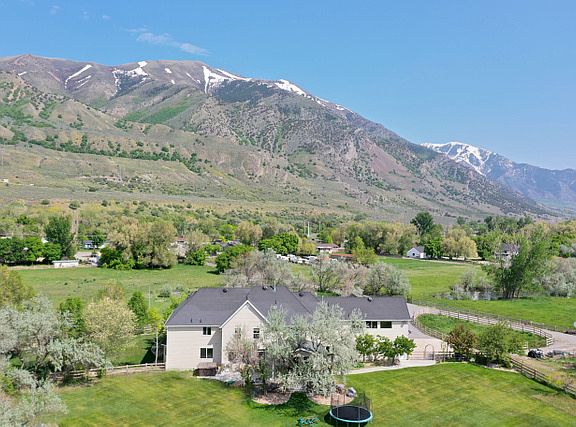 3rd image of 11055 N Highway 38