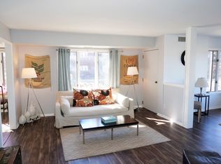 N85W15700 Ridge Rd, Menomonee Falls, WI 53051