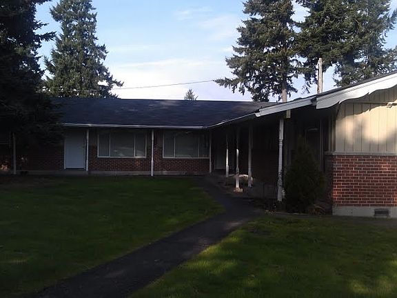 5th image of 7217 150th St SW APT F4