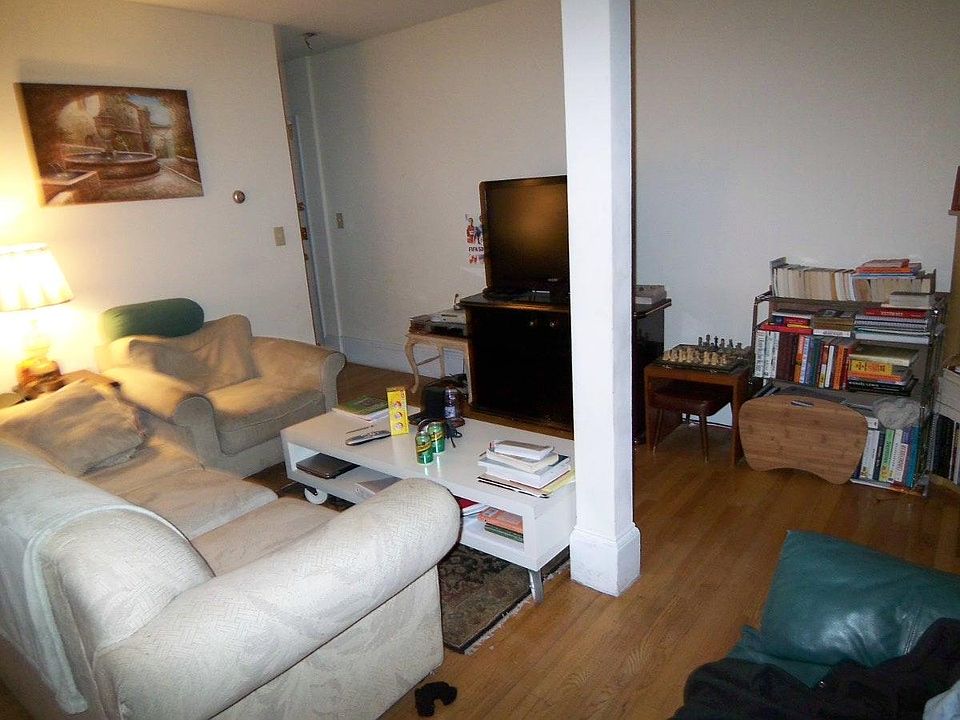 2nd image of 409 Marlborough St #34 X