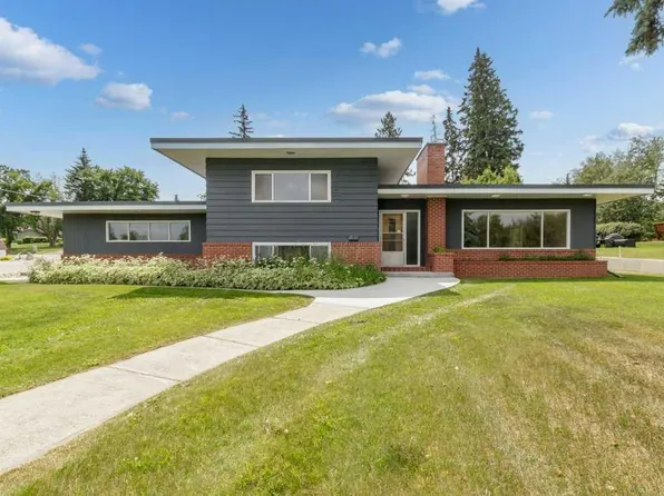 5307 N 48th Ave, Sylvan Lake, AB T4S 1G5