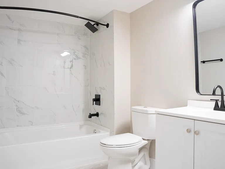 Luxe Residences of Aurora — Photo 11