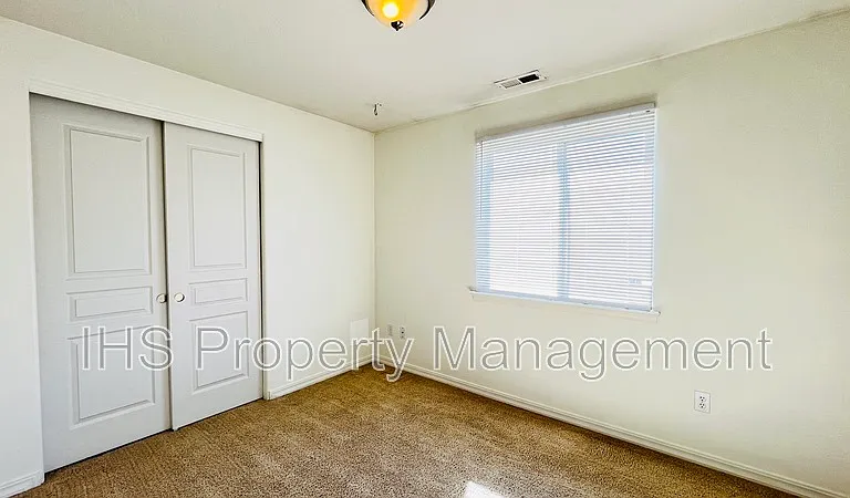 5718 Westport Ln — Photo 6