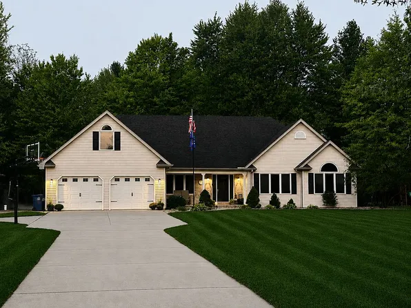 3464 S Fenmore Rd, Merrill, MI 48637