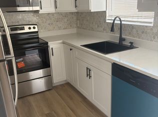 111 E 1st St APT 39, Jacksonville, FL 32206