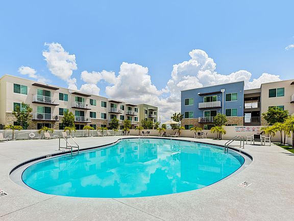 4th image of 15350 SW 136th St #3-105