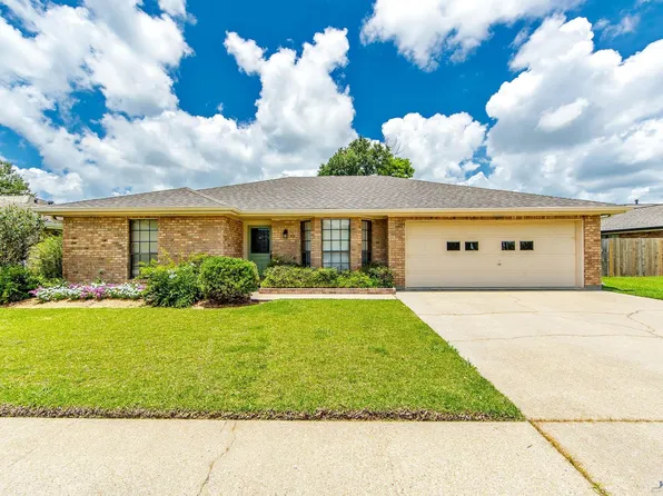 206 Clayton Dr, Houma, LA 70360