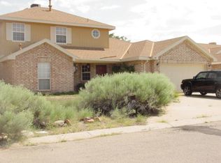 52 Juniper Ave, Los Lunas, NM 87031