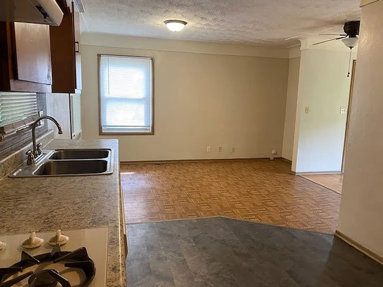 214 Cheryl Dr — Photo 8