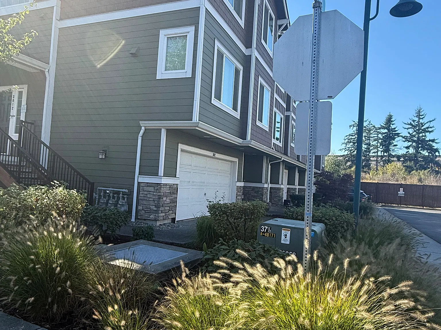 3012 34th Pl — Photo 1