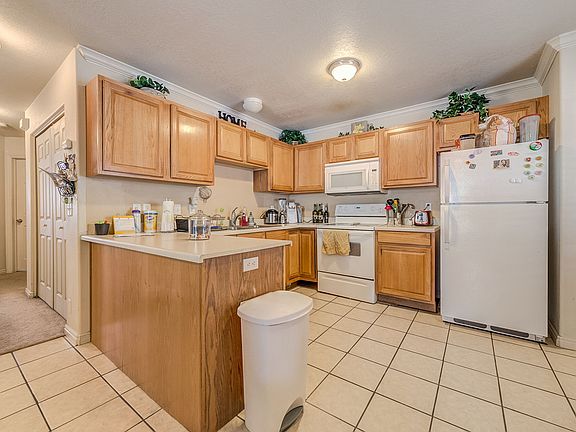 3rd image of 583 N University Ave APT 313