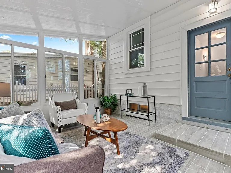 408 S Cleveland St — Photo 24