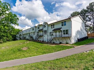 400 Gallery Ln #B-7, Hixson, TN 37343