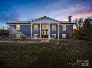 1717 Glenheath Dr, Hendersonville, NC 28791