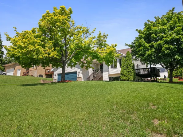 106 Park St W, South Saint Paul, MN 55075