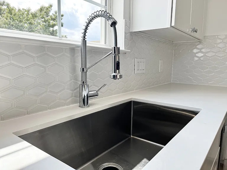 7722 Westside Villas Ln — Photo 10