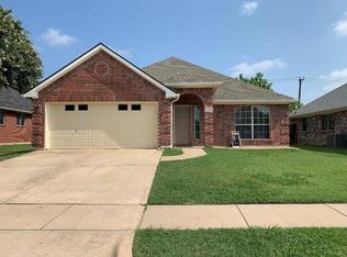 (Undisclosed Address), Arlington, TX 76002