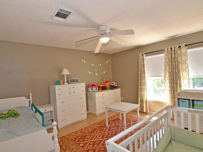 2514 Byfield Dr — Photo 15