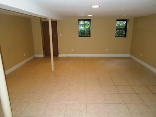 Rented by Blue Egg Realty Corp | media 8
