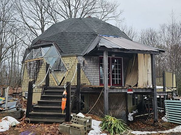 11 Westside Dr